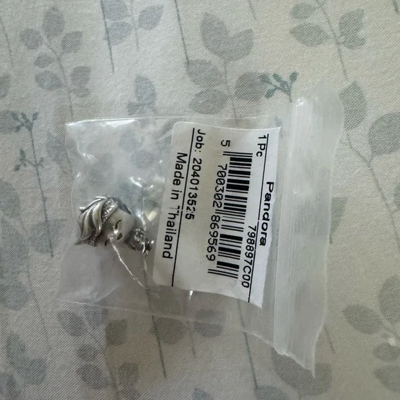 PANDORA Boy Teenager Enamel Charm
Sterling Silver - Picture 4 of 5